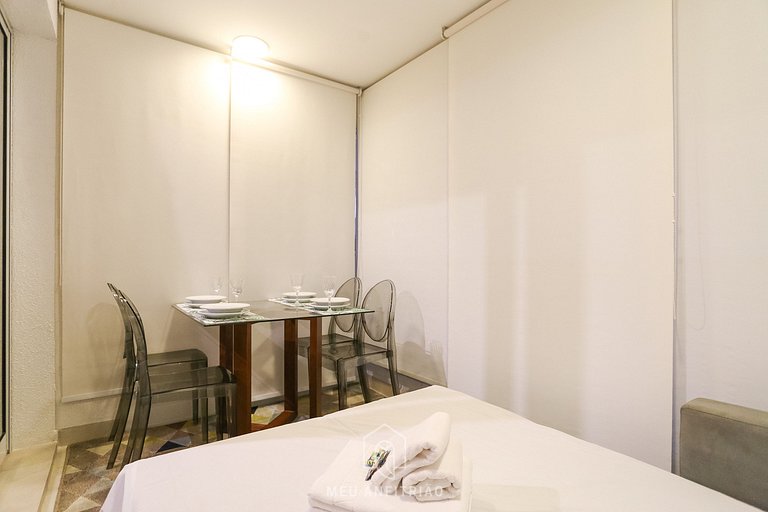 Comfortable Apartment for 4 with on Rua da Consolação