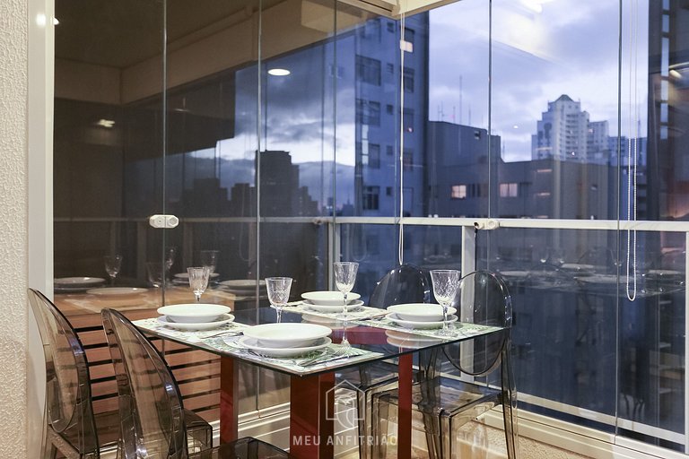 Comfortable Apartment for 4 with on Rua da Consolação