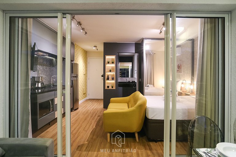 Comfortable Apartment for 4 with on Rua da Consolação