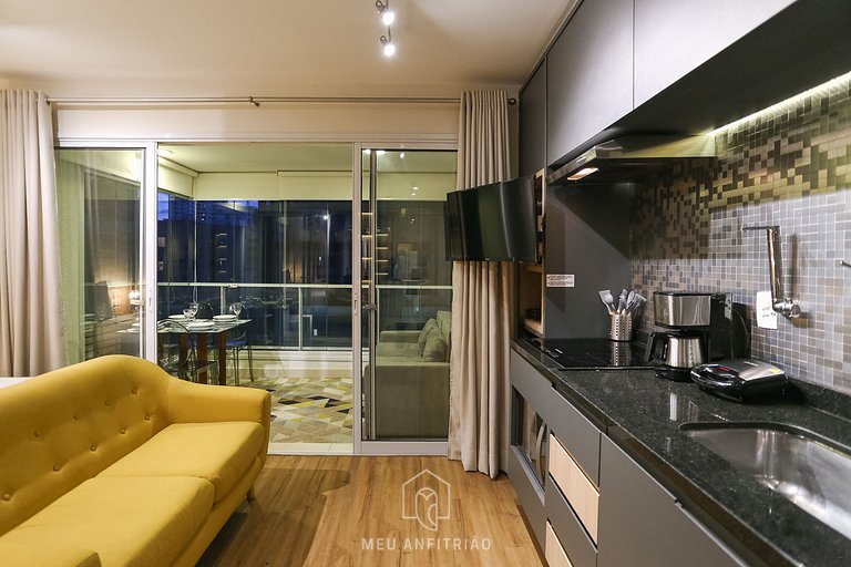 Comfortable Apartment for 4 with on Rua da Consolação