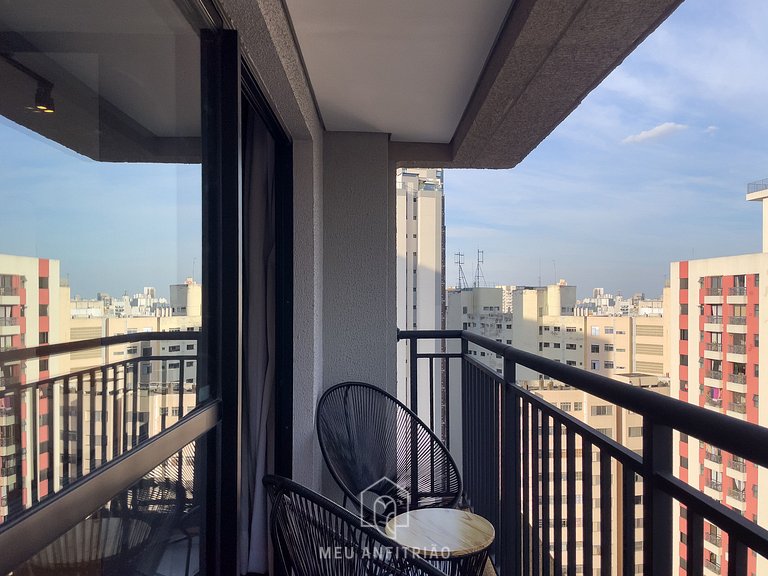 3 people & leisure 350m of Sírio-Libanês Hospital