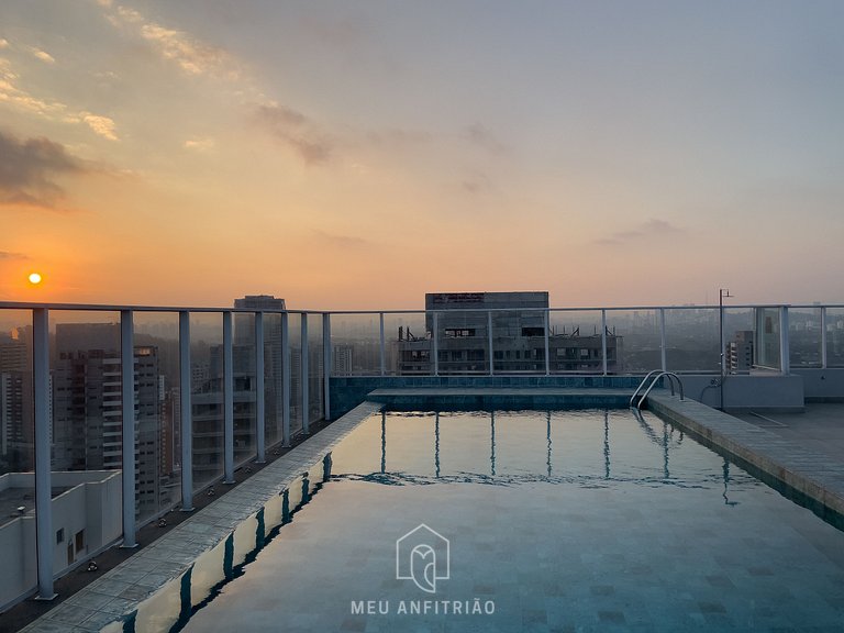 Large studio for 3 & garage 600m from the subway