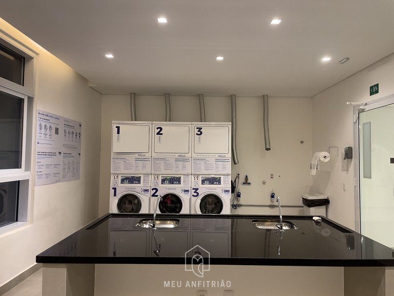 Large studio for 3 & garage 600m from the subway