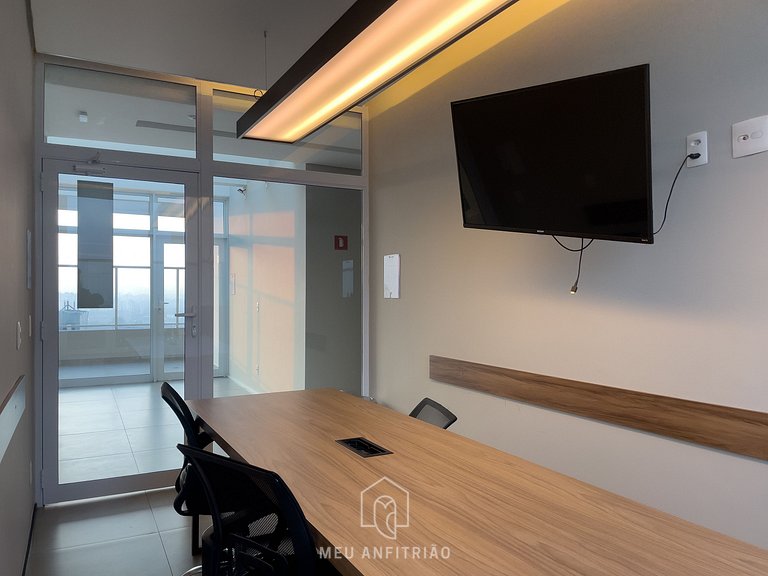 Large studio for 3 & garage 600m from the subway