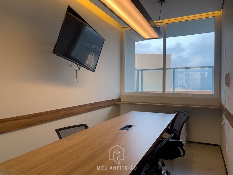 Large studio for 3 & garage 600m from the subway