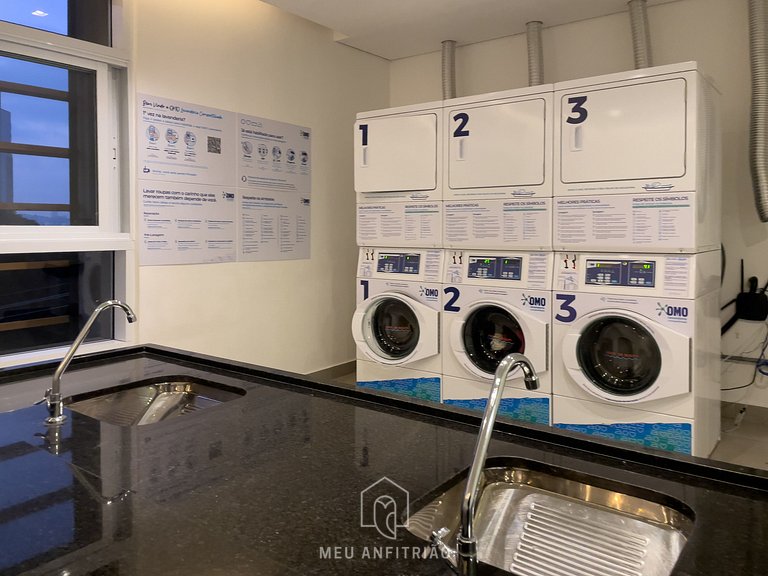 Large studio for 3 & garage 600m from the subway