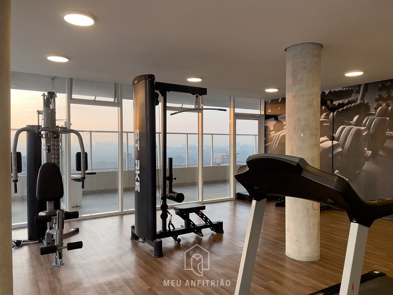 Large studio for 3 & garage 600m from the subway