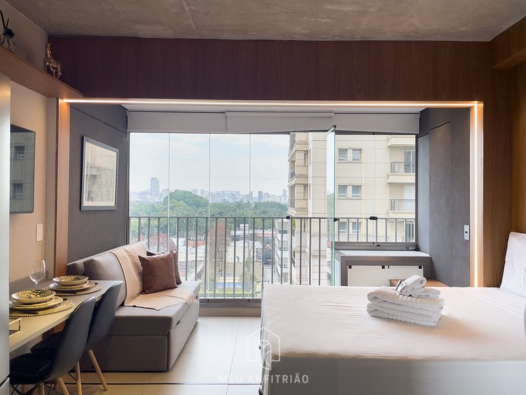 2 people, court and gym 1km from Av. Paulista