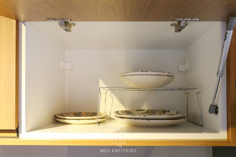 2 people, court and gym 1km from Av. Paulista