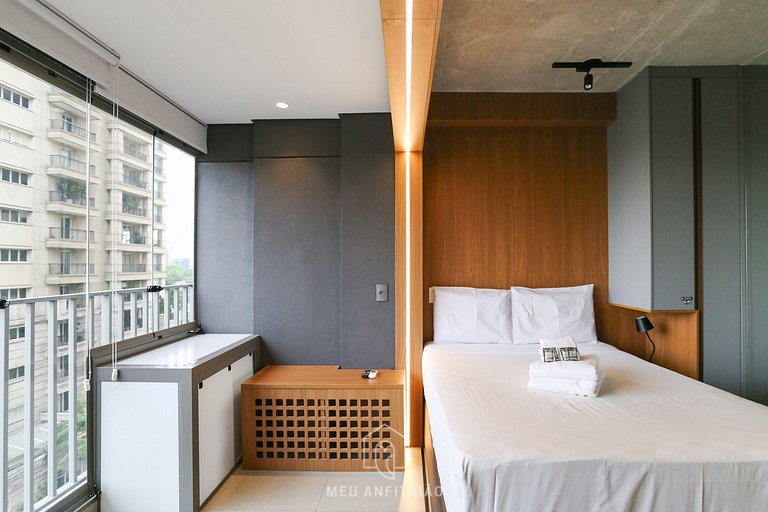 2 people, court and gym 1km from Av. Paulista