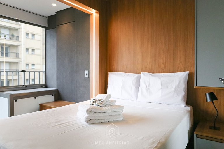 2 people, court and gym 1km from Av. Paulista