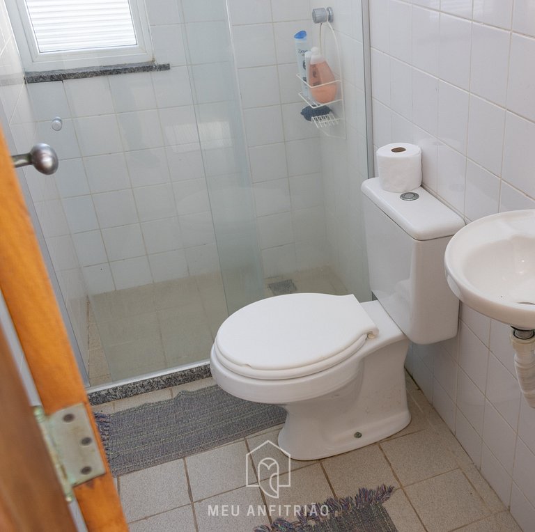 Beachfront house with garage in Guarajuba