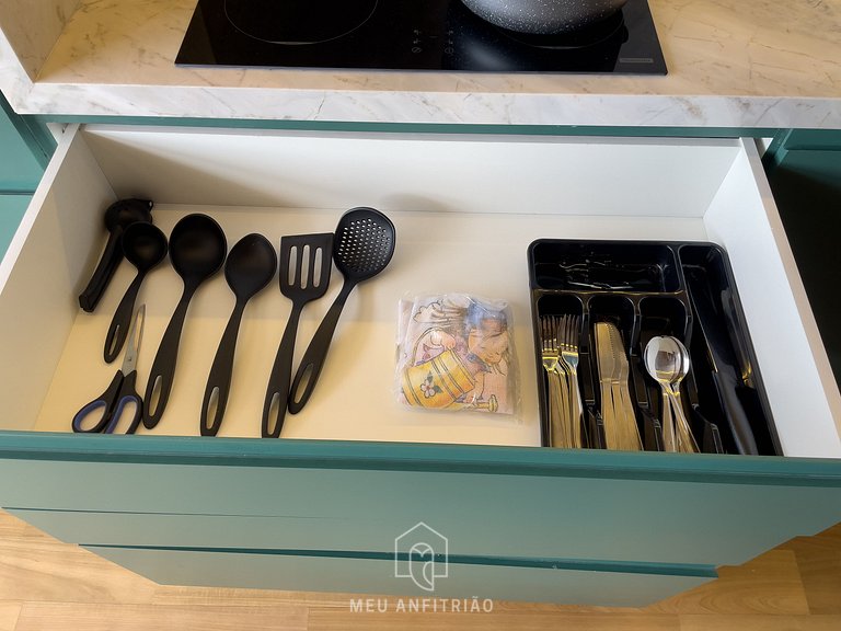 35m² apartment w/ garage 1km from Ibirapuera Park