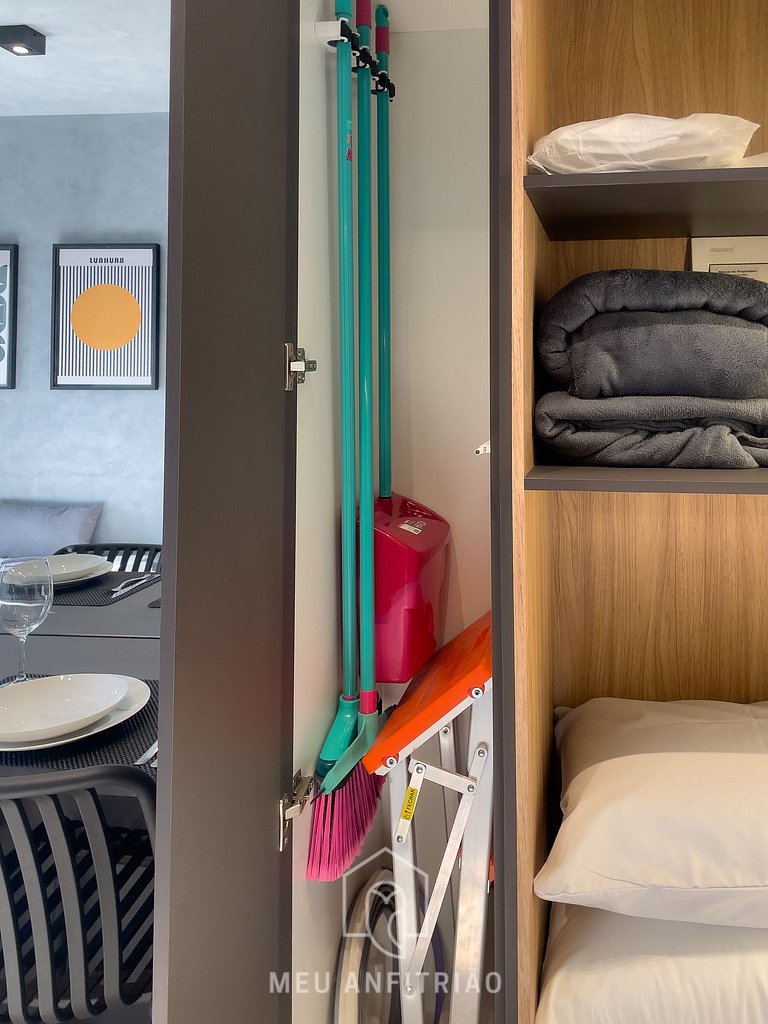 Studio for 3 w/ leisure 600m from Brooklin subway