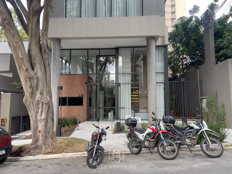 3 guests | AC Heating | Gym | 5min from Allianz
