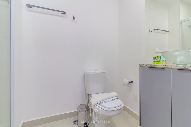 Balcony, kitchen, gym 2 km from Ibirapuera Park