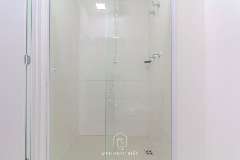 Balcony, kitchen, gym 2 km from Ibirapuera Park