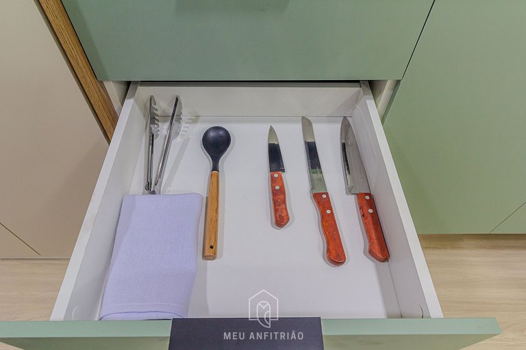 Balcony, kitchen, gym 2 km from Ibirapuera Park