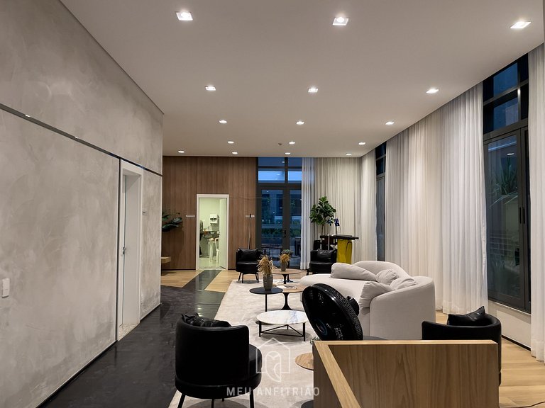 Balcony, kitchen, gym 2 km from Ibirapuera Park