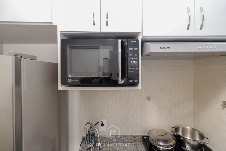 Studio for 2, TV, full leisure next to the subway