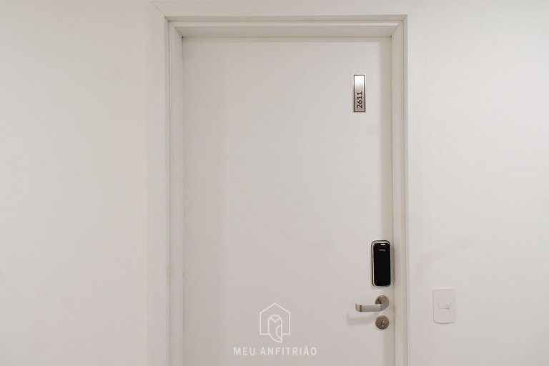 Studio for 2, TV, full leisure next to the subway