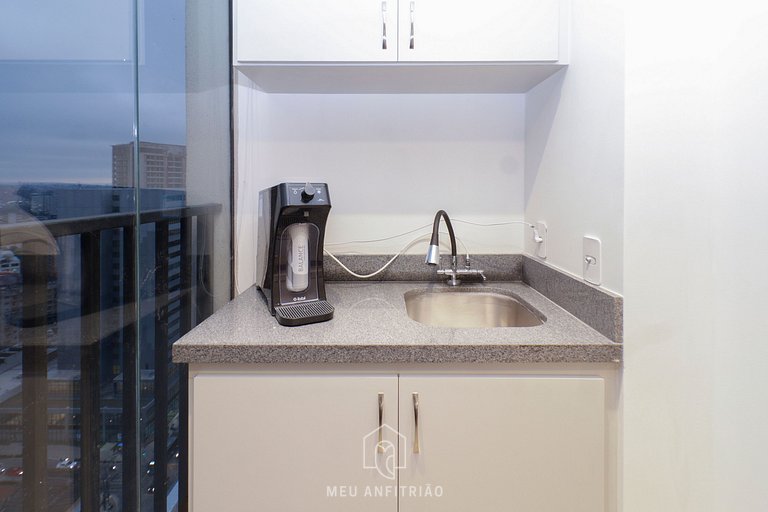 Studio for 2, TV, full leisure next to the subway