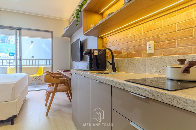 New studio, balcony, leisure, 100m from subway