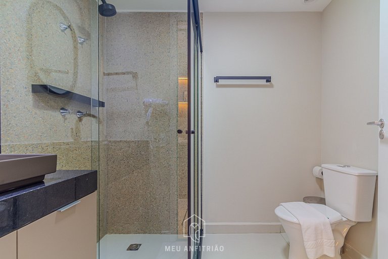 New studio, balcony, leisure, 100m from subway