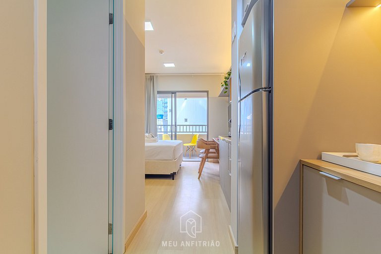 New studio, balcony, leisure, 100m from subway