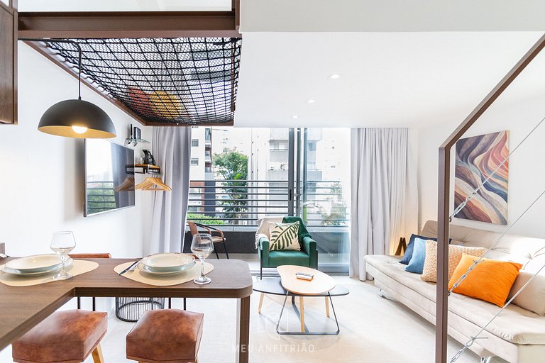 Estudio con mezzanine y balcón a 600m del metro en Vila Mari