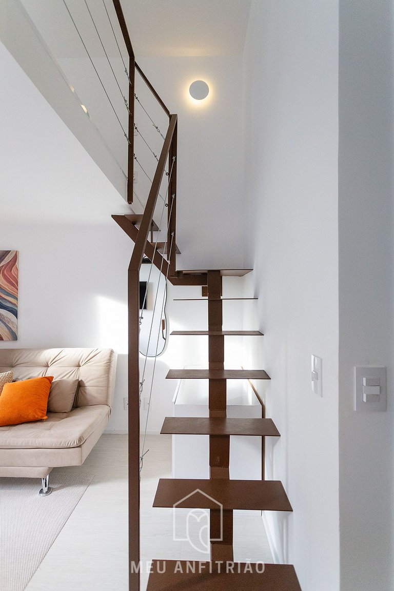 Estudio con mezzanine y balcón a 600m del metro en Vila Mari