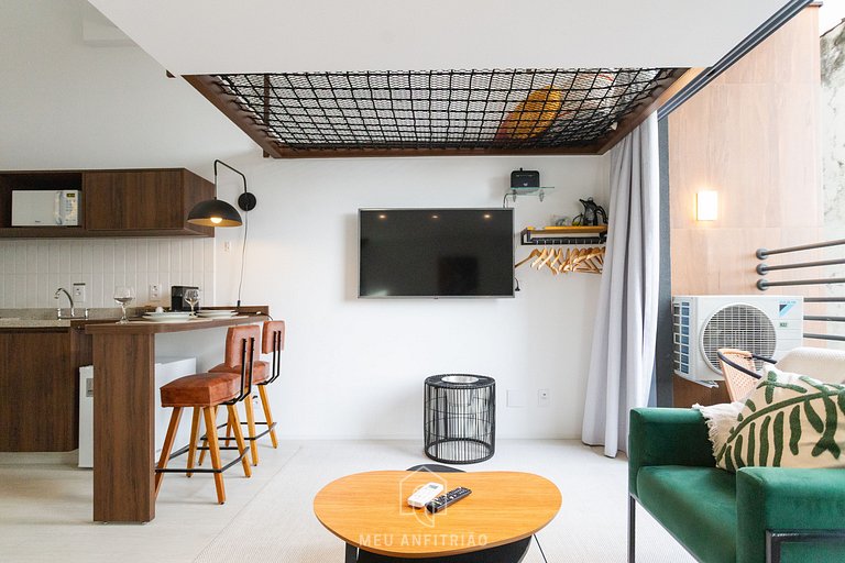 Estudio con mezzanine y balcón a 600m del metro en Vila Mari