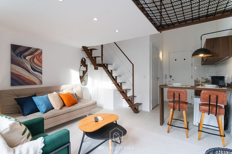 Estudio con mezzanine y balcón a 600m del metro en Vila Mari