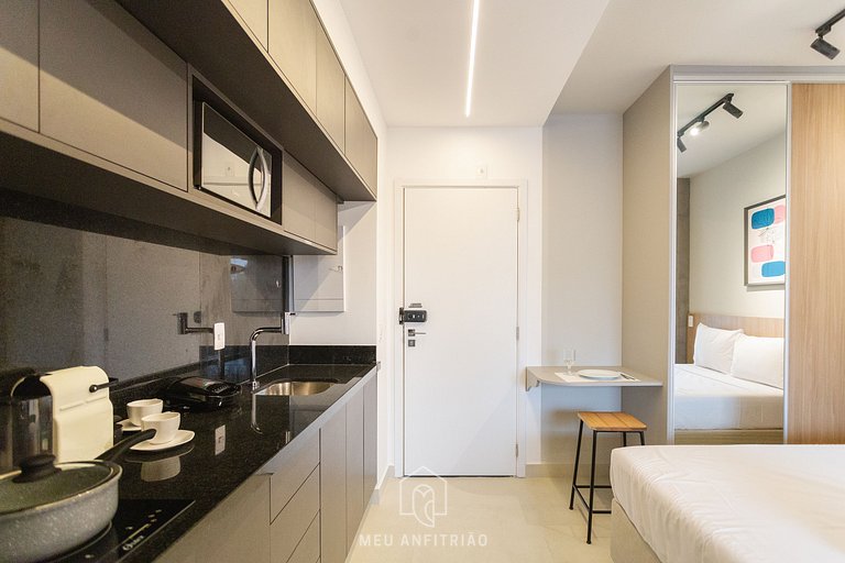 Studio p/ 2 com piscina próximo ao Beco do Batman