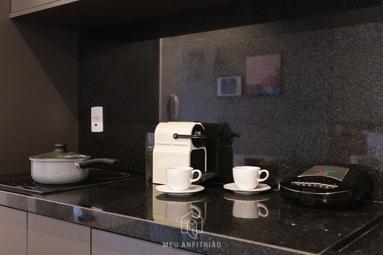 Studio p/ 2 com piscina próximo ao Beco do Batman