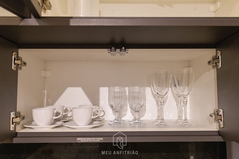 Studio p/ 2 com piscina próximo ao Beco do Batman