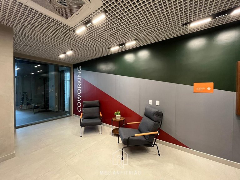 31m², mezanino, varanda, lazer a 600m do metrô