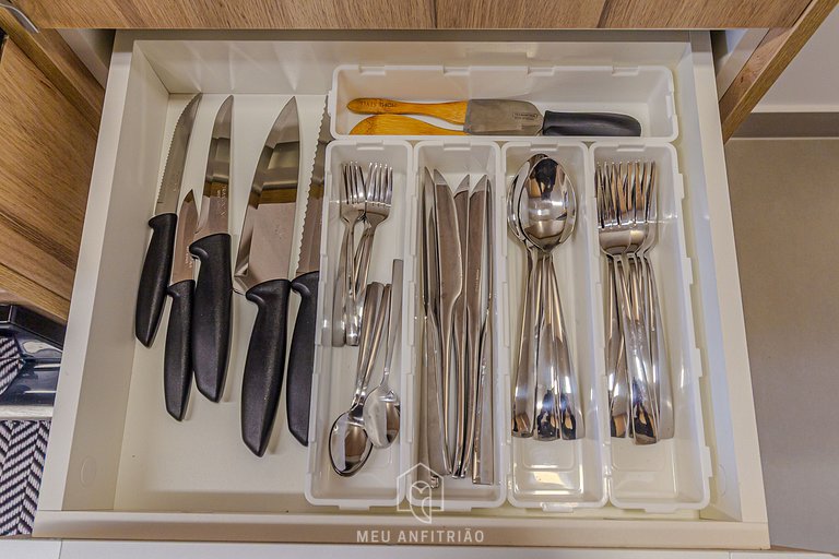 Studio p/2, cozinha completa perto do aeroporto