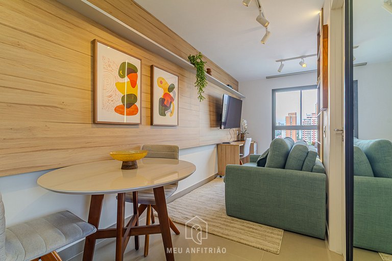 2-person studio with full kitchen near the airport