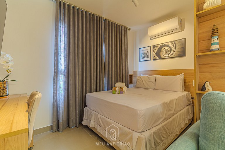 2-person studio with full kitchen near the airport