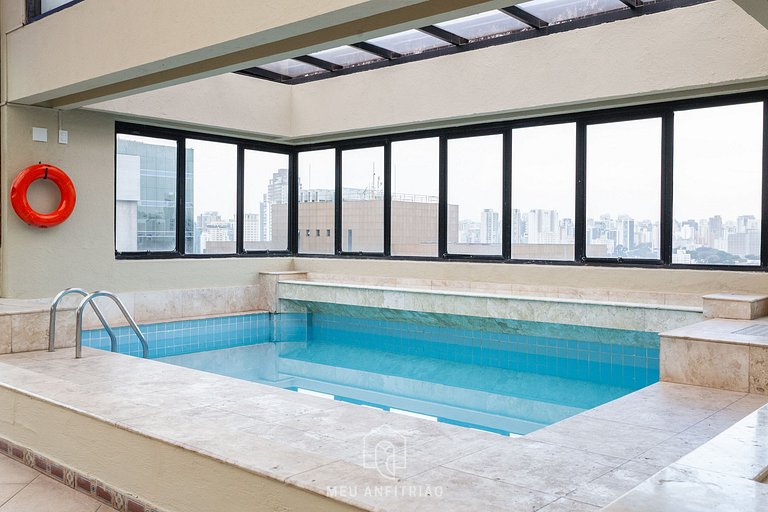 Spacious studio, pool, leisure and parking space