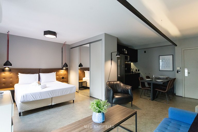 Spacious studio, pool, leisure and parking space