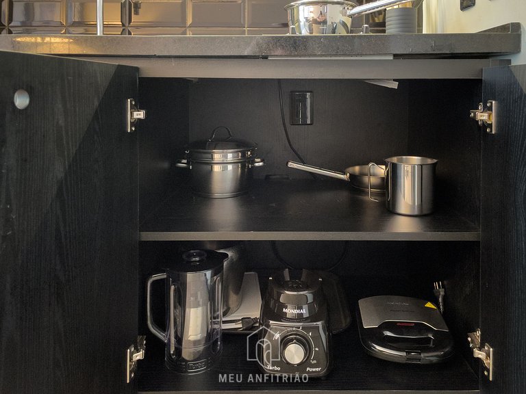 Spacious studio, pool, leisure and parking space