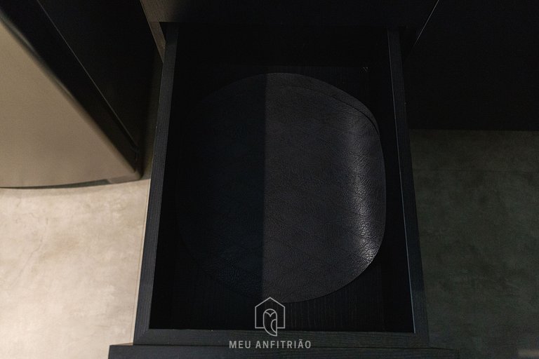 Spacious studio, pool, leisure and parking space