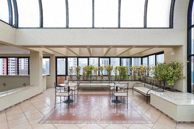 Spacious studio, pool, leisure and parking space