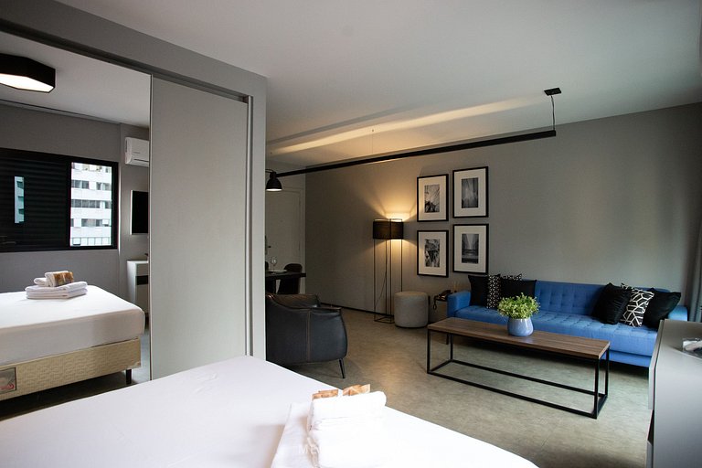 Studio amplo, piscina, lazer e vaga de garagem