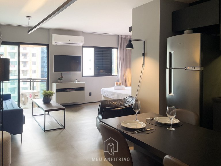 Spacious studio, pool, leisure and parking space