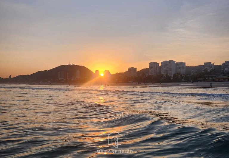 Apartamento na Praia da Enseada Guarujá com Garagem