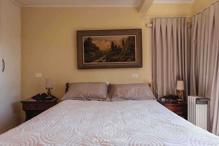 Cozy mountain home w/ fireplace near Capivari