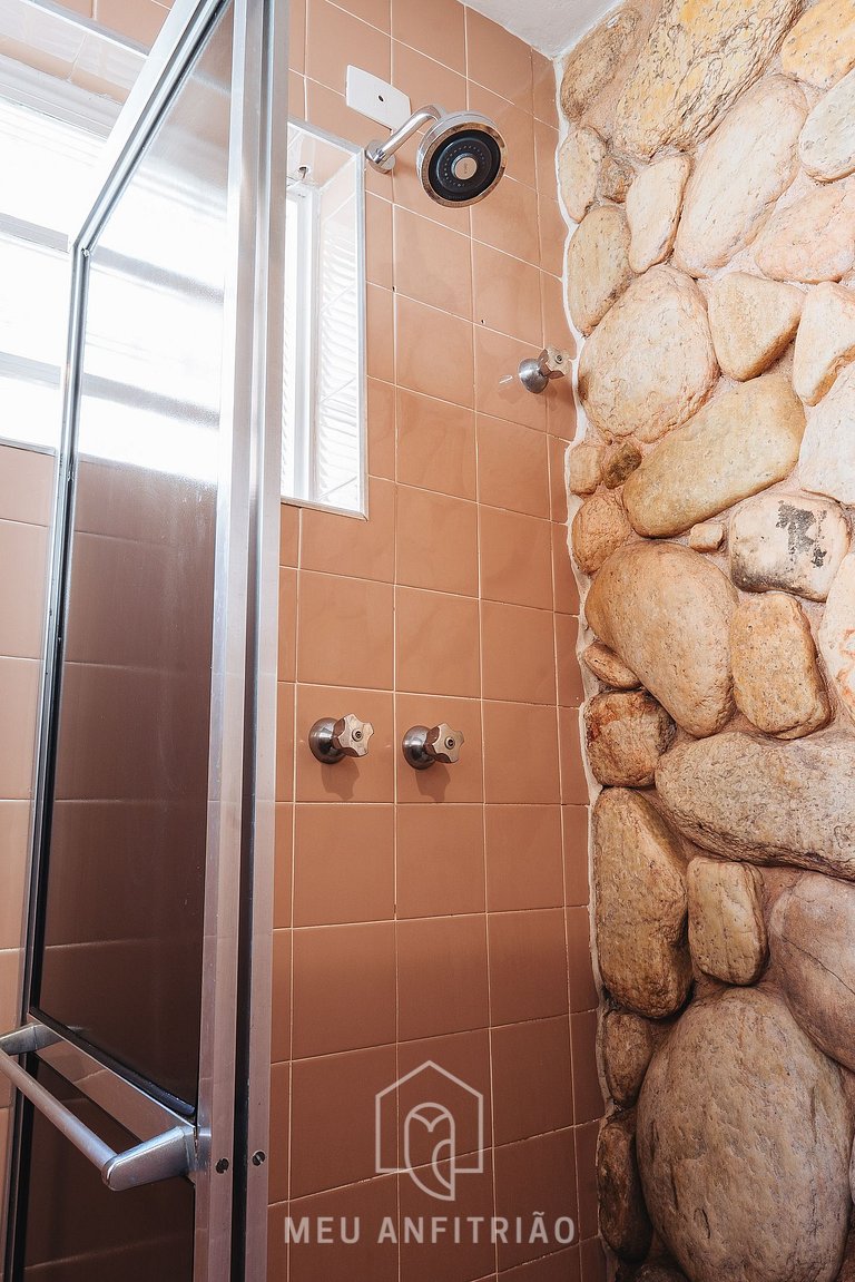 Cozy mountain home w/ fireplace near Capivari